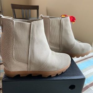 Sorel Women’s Joan of Arctic II Chelsea Waterproof suede boots.